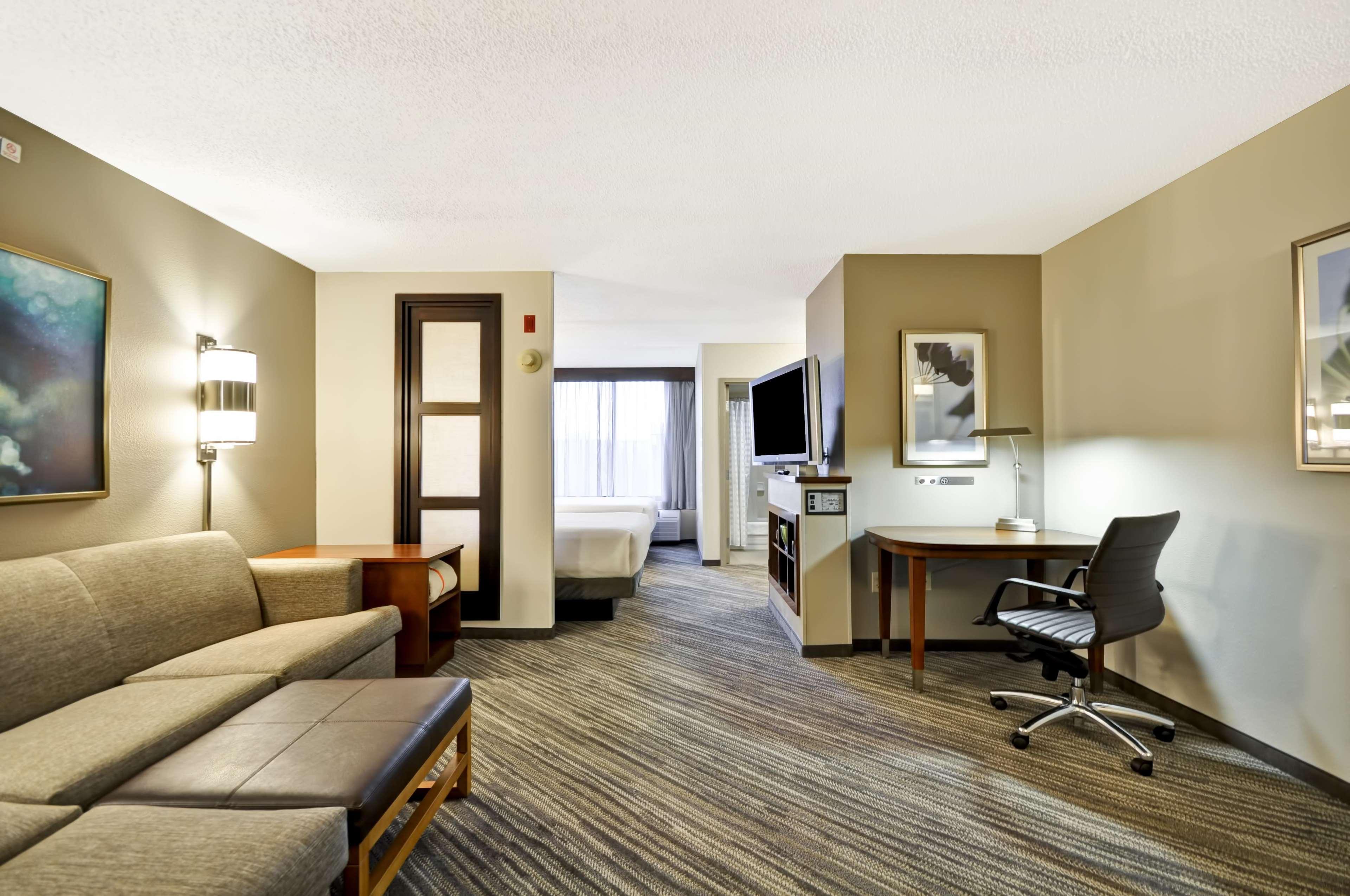 Hyatt Place Albuquerque Uptown Exterior photo