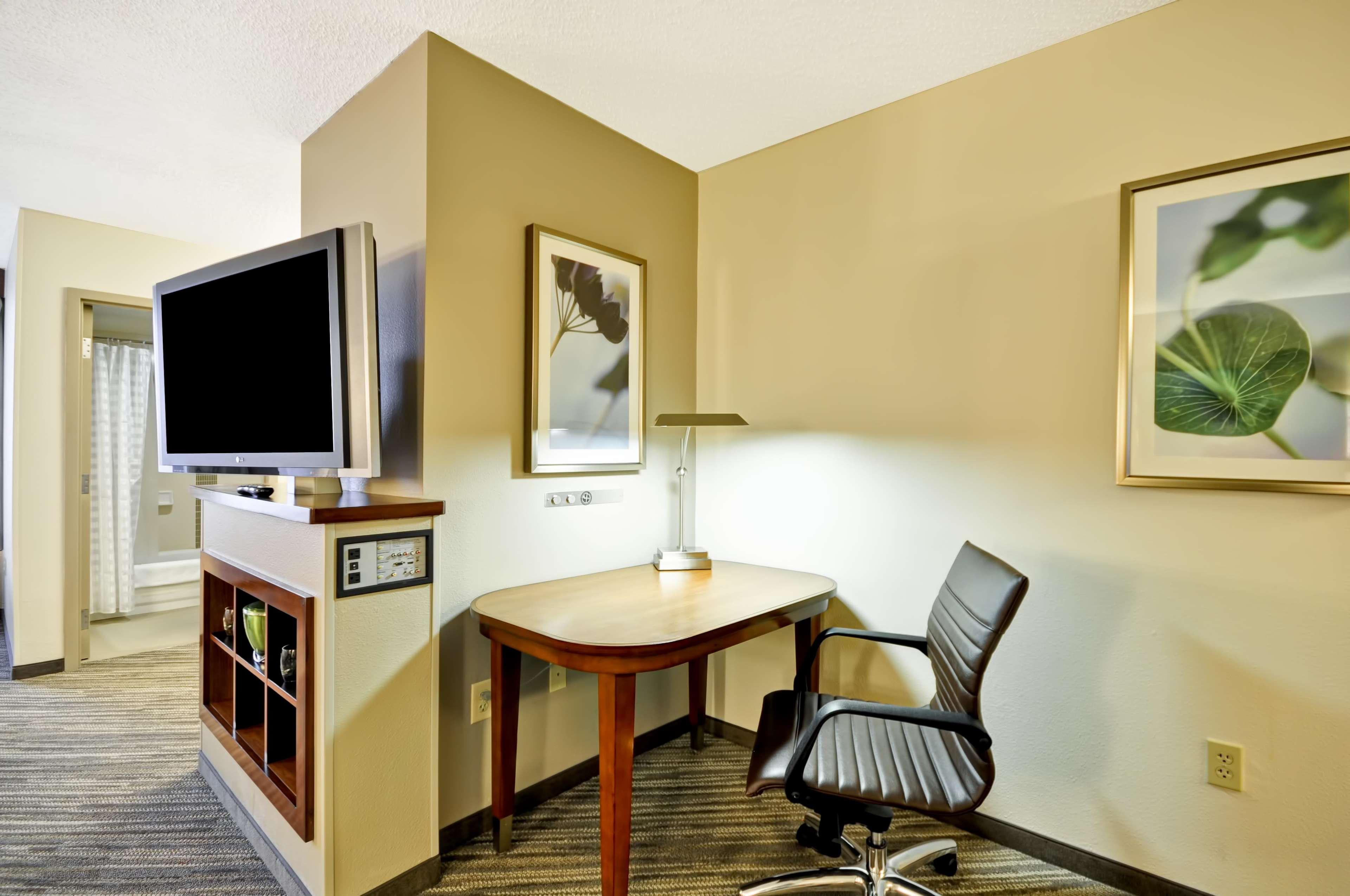 Hyatt Place Albuquerque Uptown Exterior photo