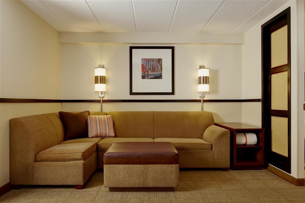 Hyatt Place Albuquerque Uptown Room photo